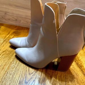 Taupe express heeled boots